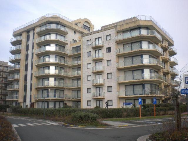 Residente Topaze De Panne Gem 1 Slpk App Luxe Afw & Ruime Parking Incl Εξωτερικό φωτογραφία